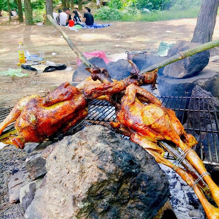 điểm du lịch ở Sóc Sơn này là nơi cắm trại tiệc nướng lý tưởng điểm du lịch ở Sóc Sơn - cắm trại nướng đồ ở núi Hàm Lợn